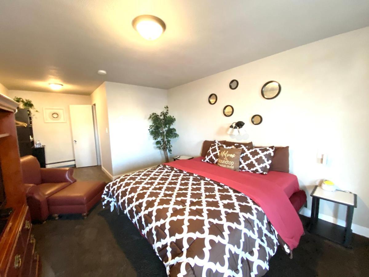 Roundtop Mountain Vista - Cabins And Motel 서모플리스 외부 사진