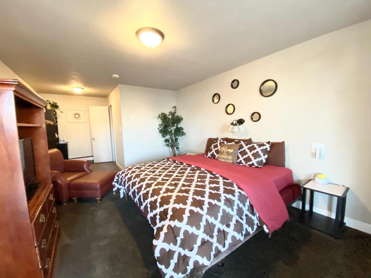 Roundtop Mountain Vista - Cabins And Motel 서모플리스 외부 사진